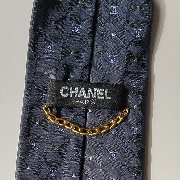 CHANEL Men's Vintage Tie 100% Silk Made in Italy - Navy with CCs - Picture 6 of 6